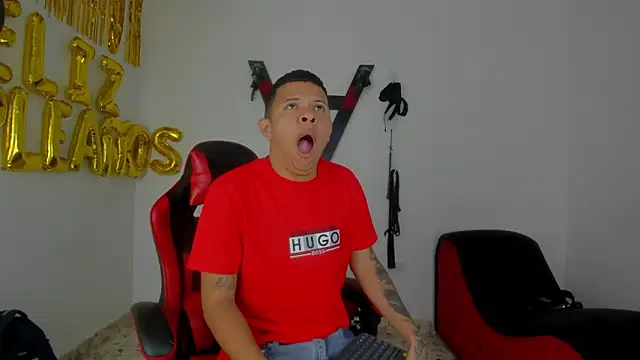 Snapshot of Steven_and_Camilo18 chatting on 02-09-26, 11:25 Steven and Camilo18 online show from 02-09-26, 11:25