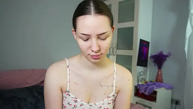 Snapshot of Murmella chatting on 02-27-26, 04:23 Murmella online show from 02-27-26, 04:23