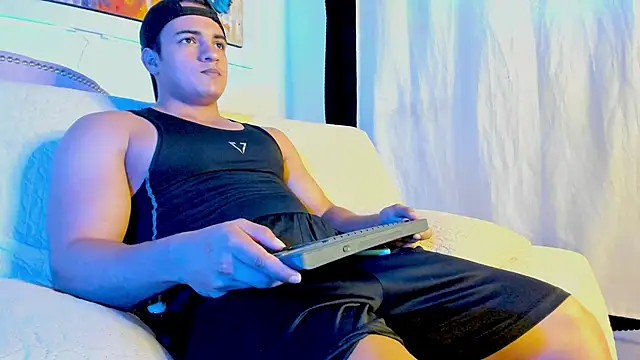 Snapshot of jhon_nicolas chatting on 02-11-26, 08:47 jhon nicolas online show from 02-11-26, 08:47