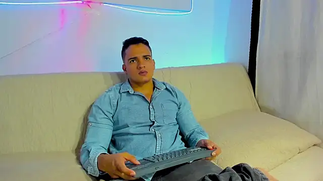 Snapshot of jhon_nicolas chatting on 03-01-26, 10:01 jhon nicolas online show from 03-01-26, 10:01