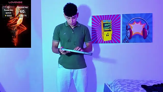 Snapshot of justin_payn14 chatting on 02-10-26, 07:07 justin payn14 online show from 02-10-26, 07:07