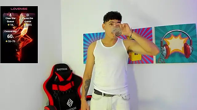 Snapshot of justin_payn14 chatting on 02-20-26, 07:25 justin payn14 online show from 02-20-26, 07:25