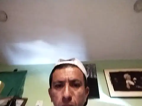 Snapshot of bigbooietx chatting on 02-13-26, 08:05 bigbooietx online show from 02-13-26, 08:05