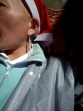 Snapshot of baby_112233 chatting on 02-24-26, 11:30 baby 112233 online show from 02-24-26, 11:30