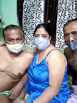 Snapshot of HoneyHush chatting on 02-07-26, 07:17 HoneyHush online show from 02-07-26, 07:17