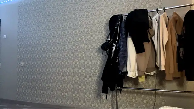 Snapshot of LumPetal chatting on 02-17-26, 04:53 LumPetal online show from 02-17-26, 04:53