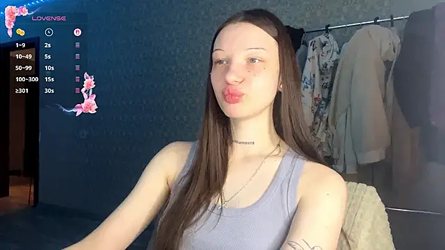 Snapshot of LumPetal chatting on 03-03-26, 03:45 LumPetal online show from 03-03-26, 03:45