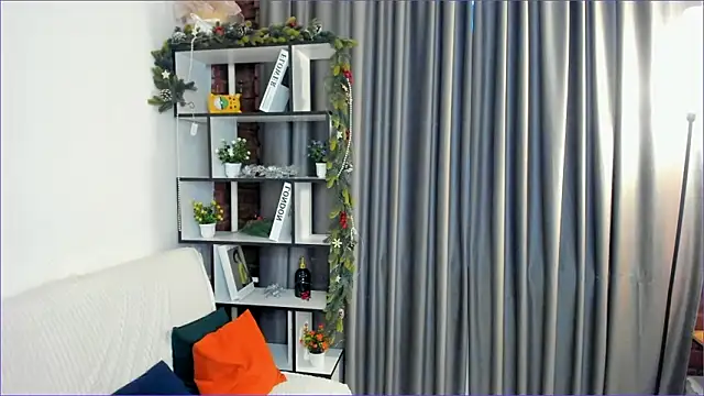 Snapshot of SweetBlur chatting on 02-07-26, 05:11 SweetBlur online show from 02-07-26, 05:11