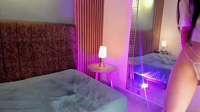 Snapshot of HannaWen_ chatting on 02-18-26, 12:45 HannaWen online show from 02-18-26, 12:45