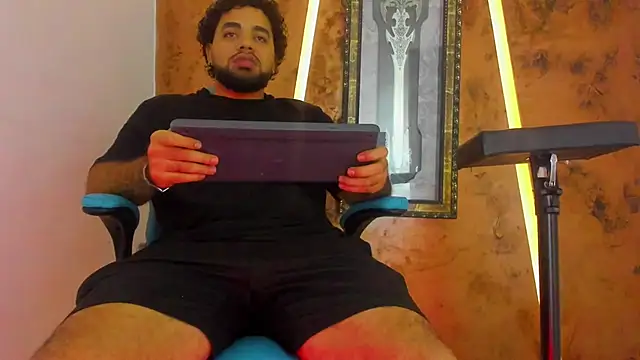 Snapshot of Chris_Evans22 chatting on 02-22-26, 12:47 Chris Evans22 online show from 02-22-26, 12:47