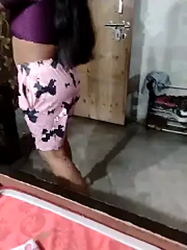 Snapshot of horny_indian90 chatting on 02-25-26, 03:21 horny indian90 online show from 02-25-26, 03:21