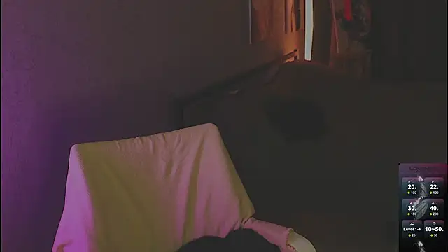 Snapshot of Alisia_here chatting on 02-04-26, 03:29 Alisia here online show from 02-04-26, 03:29