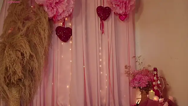 Snapshot of Sharlotte__1 chatting on 02-14-26, 12:24 Sharlotte 1 online show from 02-14-26, 12:24