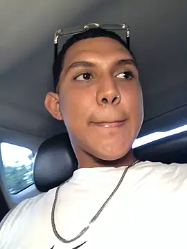  Usher online show from 02-21-26, 10:11