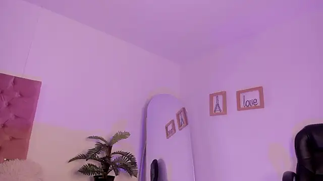 im oleiderr online show from 03-06-26, 04:09