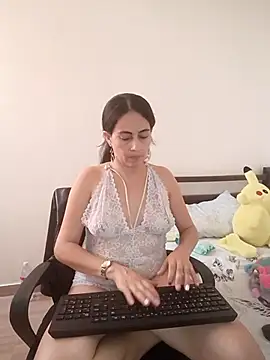 Meryjem online show from 02-12-26, 06:14