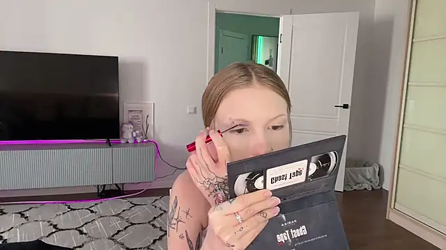 Snapshot of DannSago chatting on 02-19-26, 09:38 DannSago online show from 02-19-26, 09:38