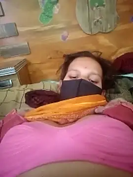 Snapshot of Meena_sakshi chatting on 02-09-26, 08:40 Meena sakshi online show from 02-09-26, 08:40