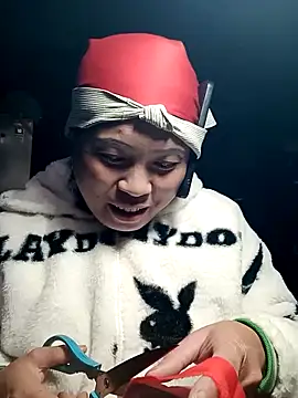 Snapshot of cana4455 chatting on 02-09-26, 03:32 cana4455 online show from 02-09-26, 03:32