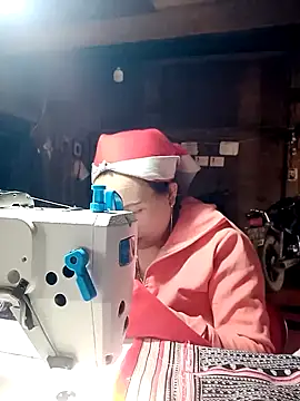 Snapshot of cana4455 chatting on 02-15-26, 05:48 cana4455 online show from 02-15-26, 05:48