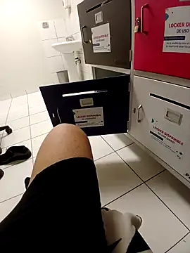 Snapshot of Taboada20 chatting on 02-13-26, 07:43 Taboada20 online show from 02-13-26, 07:43