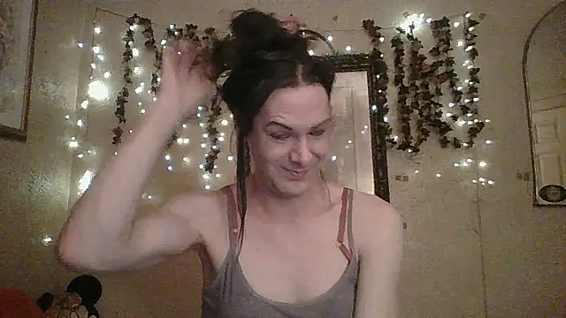 sillymillie online show from 02-05-26, 01:21