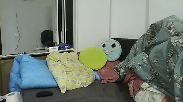 Snapshot of vitalik66679 chatting on 02-10-26, 04:44 vitalik66679 online show from 02-10-26, 04:44