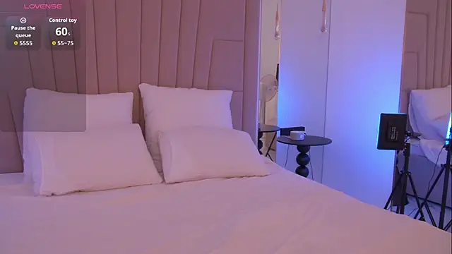 Snapshot of JennyBlow chatting on 02-26-26, 12:48 JennyBlow online show from 02-26-26, 12:48