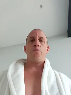 superhotpapi online show from 02-26-26, 06:29