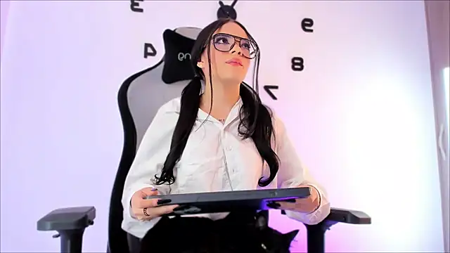 Snapshot of melisa_meow_ chatting on 02-02-26, 03:00 melisa meow online show from 02-02-26, 03:00