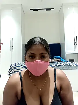 Snapshot of Sunitak450 chatting on 02-08-26, 03:04 Sunitak450 online show from 02-08-26, 03:04