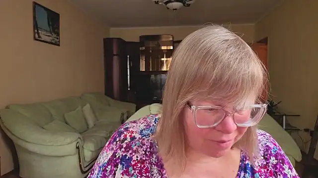 Snapshot of Emma_Eclipsee chatting on 02-09-26, 07:34 Emma Eclipsee online show from 02-09-26, 07:34