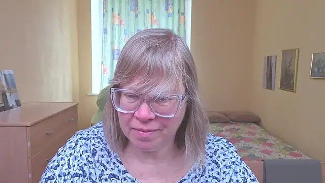 Snapshot of Emma_Eclipsee chatting on 02-24-26, 10:24 Emma Eclipsee online show from 02-24-26, 10:24