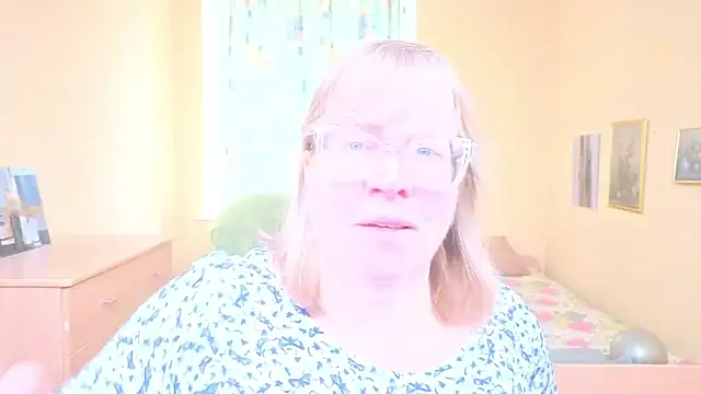 Snapshot of Emma_Eclipsee chatting on 02-25-26, 10:14 Emma Eclipsee online show from 02-25-26, 10:14