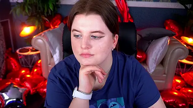 Snapshot of KristiFoxy chatting on 02-10-26, 01:26 KristiFoxy online show from 02-10-26, 01:26