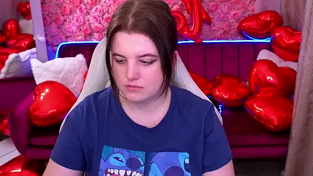 Snapshot of KristiFoxy chatting on 02-11-26, 02:22 KristiFoxy online show from 02-11-26, 02:22