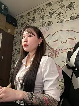 YukiiTYAN online show from 02-26-26, 01:43