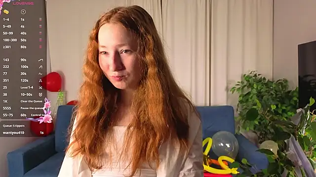 Snapshot of MaraButtrey chatting on 02-14-26, 01:02 MaraButtrey online show from 02-14-26, 01:02