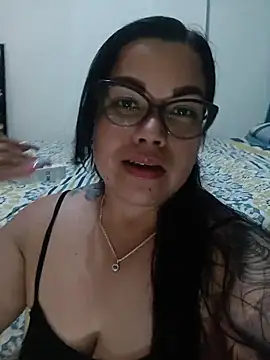 Snapshot of LuanaLeon chatting on 03-03-26, 03:01 LuanaLeon online show from 03-03-26, 03:01