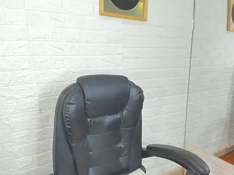 Snapshot of sofierouseS chatting on 02-14-26, 01:19 sofierouseS online show from 02-14-26, 01:19