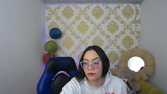 Snapshot of ALISS_M_ chatting on 02-23-26, 09:12 ALISS M online show from 02-23-26, 09:12