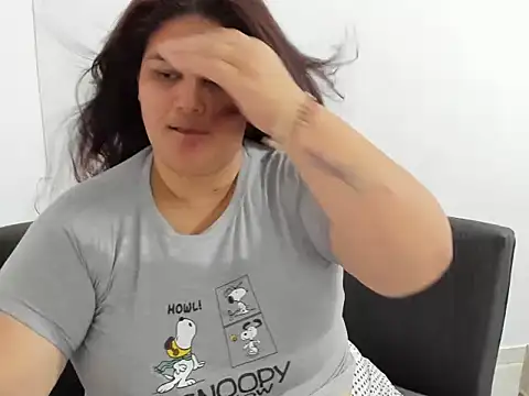 Snapshot of OSITA_1992 chatting on 02-10-26, 05:50 OSITA 1992 online show from 02-10-26, 05:50