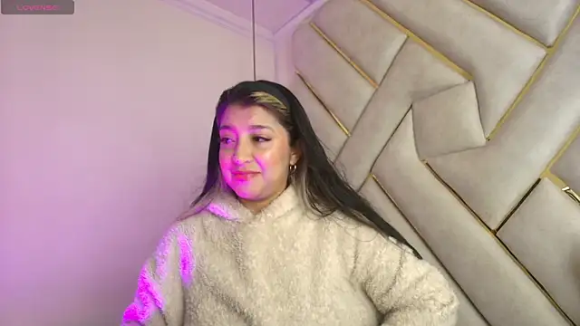 Dahiana Dmour  online show from 04-07-26, 01:00