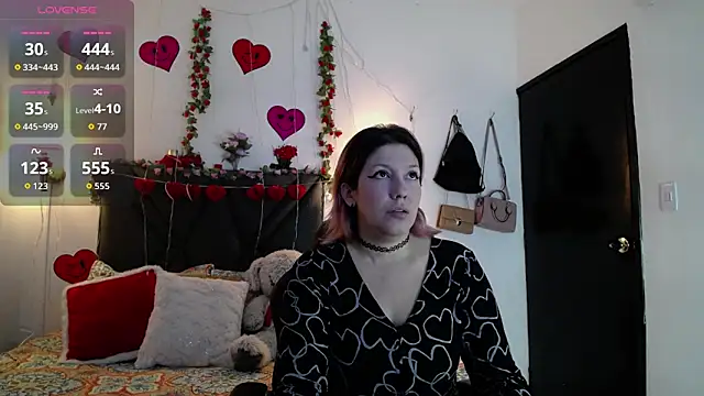 Snapshot of Sharma_Amayra chatting on 02-21-26, 07:26 Sharma Amayra online show from 02-21-26, 07:26