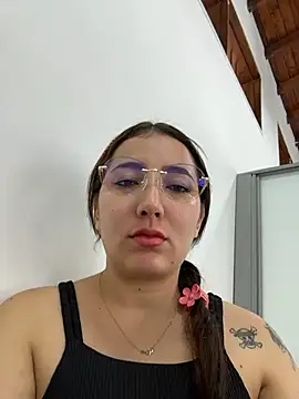 Arya    online show from 02-05-26, 02:54