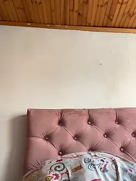 Snapshot of JulietaRiios chatting on 02-12-26, 06:58 JulietaRiios online show from 02-12-26, 06:58