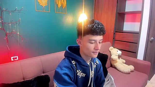 Patrick Howland  online show from 02-10-26, 03:32