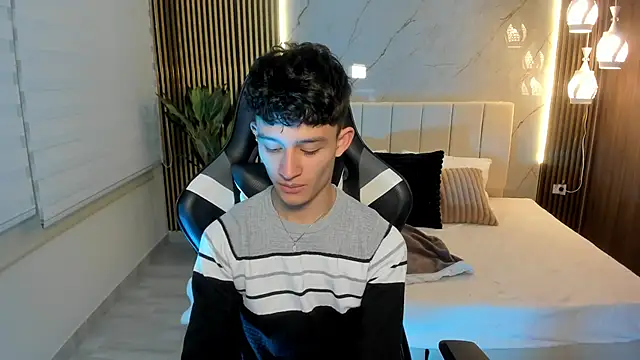 Patrick Howland  online show from 02-17-26, 03:25