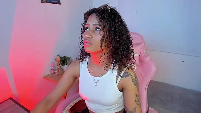 Snapshot of MoonRose__ chatting on 03-02-26, 08:26 MoonRose online show from 03-02-26, 08:26