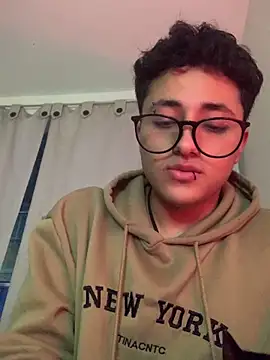 Snapshot of Adonibaskerville4 chatting on 02-08-26, 12:03 Adonibaskerville4 online show from 02-08-26, 12:03